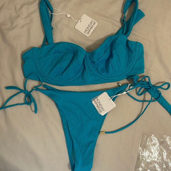 Monday Swimwear Other - Monday Swimwear color sea texture size large clovelly top and hanalei bottom